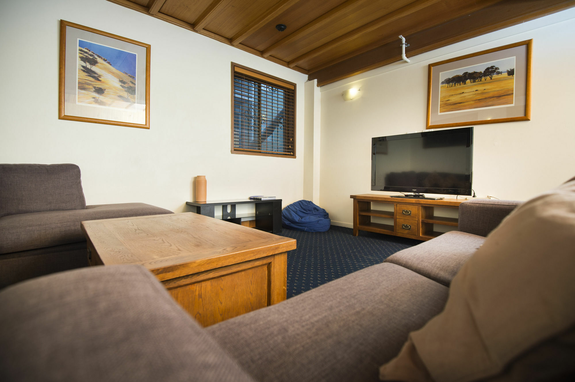 Enzian Hotel Mt Buller Mount Buller Buitenkant foto